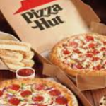 Review Pengalaman Bersantap di Pizza Hut: Menyajikan Hidangan Pizza dan Lebih dari Sekedar Itu